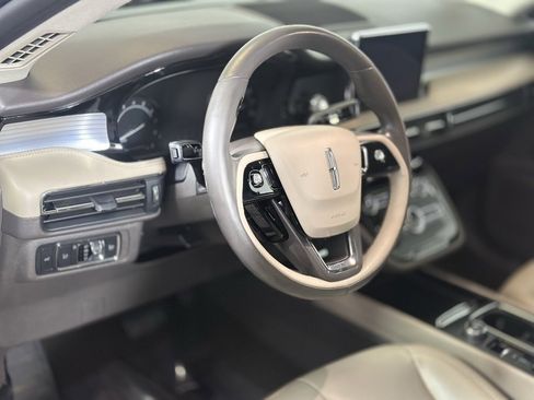 Used 2021 Lincoln Corsair AWD w/ Equipment Group 101A image 12