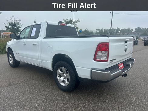 Used 2022 RAM 1500 Big Horn AWD/4WD image 3
