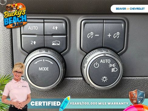 Used 2024 Chevrolet Suburban LT AWD/4WD image 32