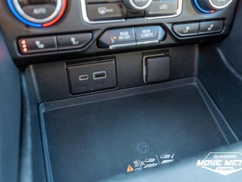 Used 2021 Chevrolet Tahoe LT w/ LT Signature Package image 30