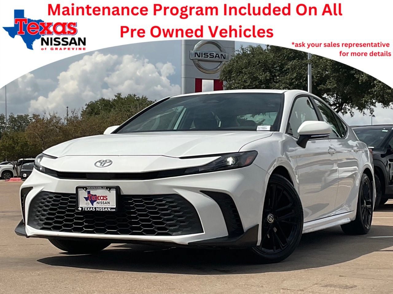 Used 2025 Toyota Camry SE FWD image 1