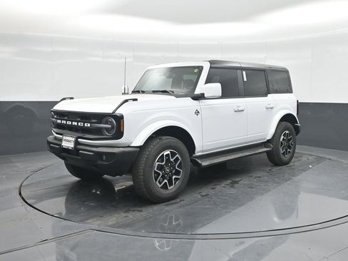 New 2025 Ford Bronco Outer Banks image 34