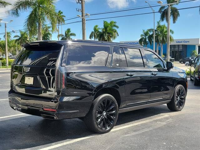 Certified 2026 Cadillac Escalade ESV Platinum Sport w/ LPO, ONYX Package AWD/4WD image 21