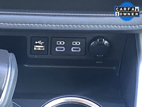 Certified 2024 Toyota Highlander LE image 31