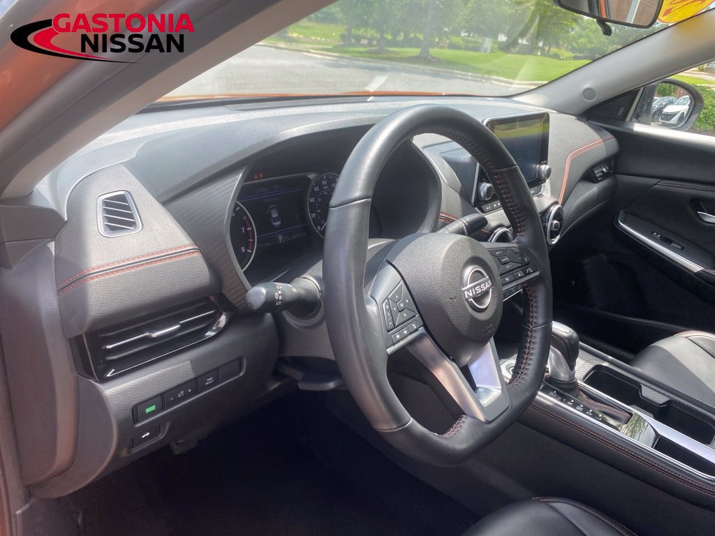 Used 2025 Nissan Sentra SR w/ SR Premium Package FWD image 19