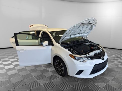 Used 2014 Toyota Corolla LE FWD image 7