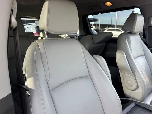 Used 2019 Honda Odyssey EX-L image 25