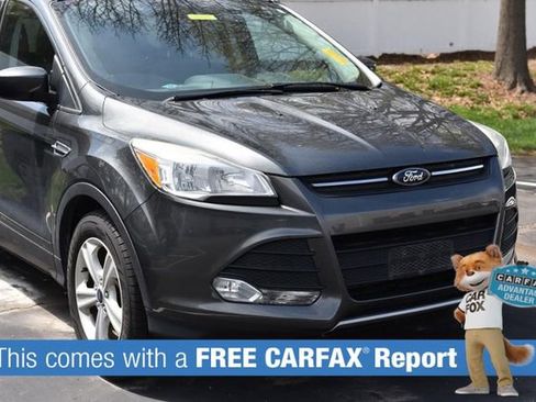 Used 2016 Ford Escape SE w/ Equipment Group 201A image 2