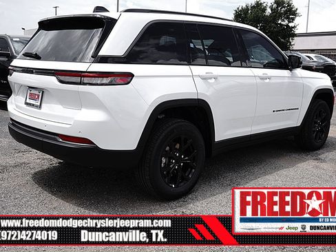 New 2026 Jeep Grand Cherokee Altitude RWD image 5