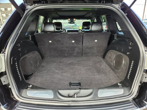 Used 2018 Jeep Grand Cherokee Overland image 31