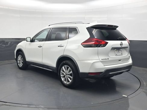 Used 2018 Nissan Rogue SV AWD/4WD image 6