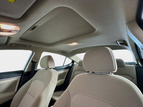 Used 2019 Hyundai Elantra Value Edition image 15