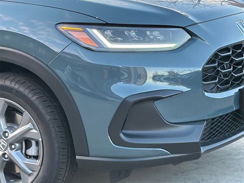 New 2026 Honda HR-V LX image 4