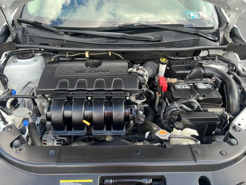 Used 2019 Nissan Sentra SR image 55