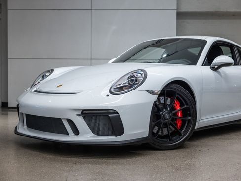 Certified 2018 Porsche 911 GT3 w/ Sport Chrono Package image 17