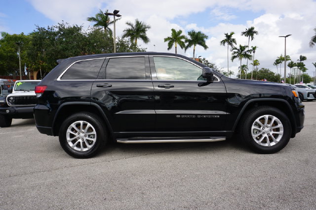 Used 2022 Jeep Grand Cherokee Laredo E RWD image 19