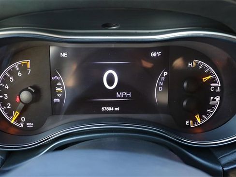 Used 2021 Jeep Grand Cherokee High Altitude image 27