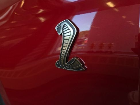 Used 2021 Ford Mustang Shelby GT500 w/ Technology Package RWD image 13