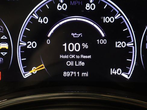 Used 2018 Jeep Grand Cherokee Altitude AWD/4WD image 43