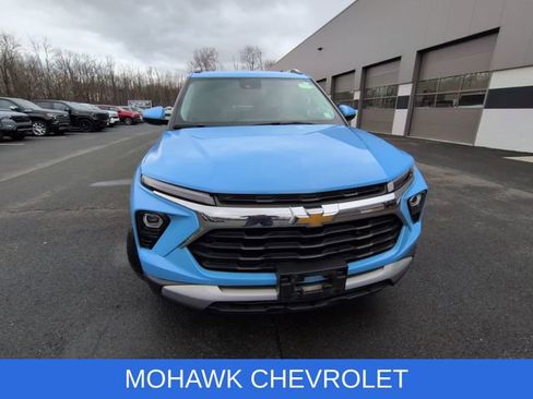 Used 2024 Chevrolet TrailBlazer LT w/ LT Cold Weather Package image 7