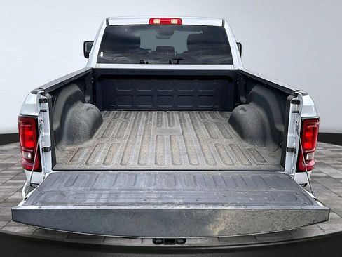 Used 2026 RAM 2500 Big Horn AWD/4WD image 25