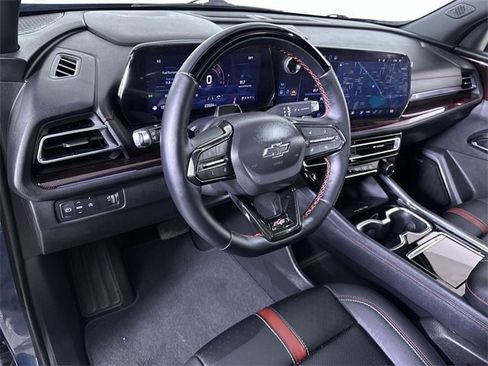 Used 2024 Chevrolet Traverse RS image 10