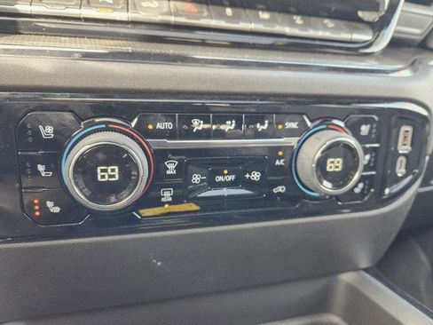 Used 2025 Chevrolet Silverado 2500 ZR2 w/ Technology Package image 53