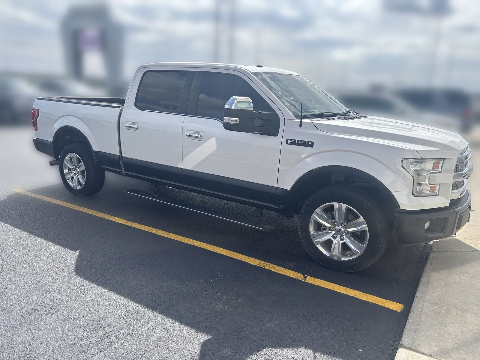 Used 2017 Ford F150 Platinum w/ Technology Package AWD/4WD image 3