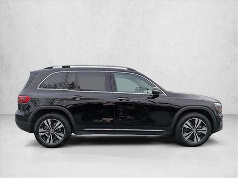 Certified 2025 Mercedes-Benz GLB 250 image 4