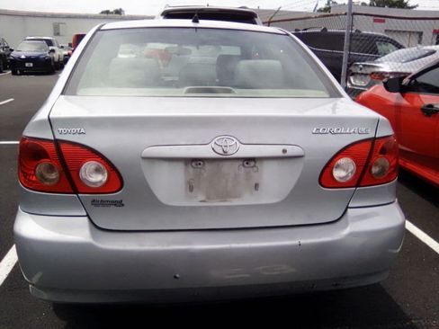 Used 2005 Toyota Corolla FWD image 2