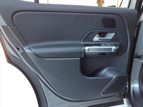 New 2026 Mercedes-Benz GLB 250 4MATIC image 17