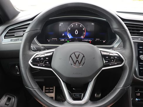 Used 2024 Volkswagen Tiguan SE R-Line FWD image 18