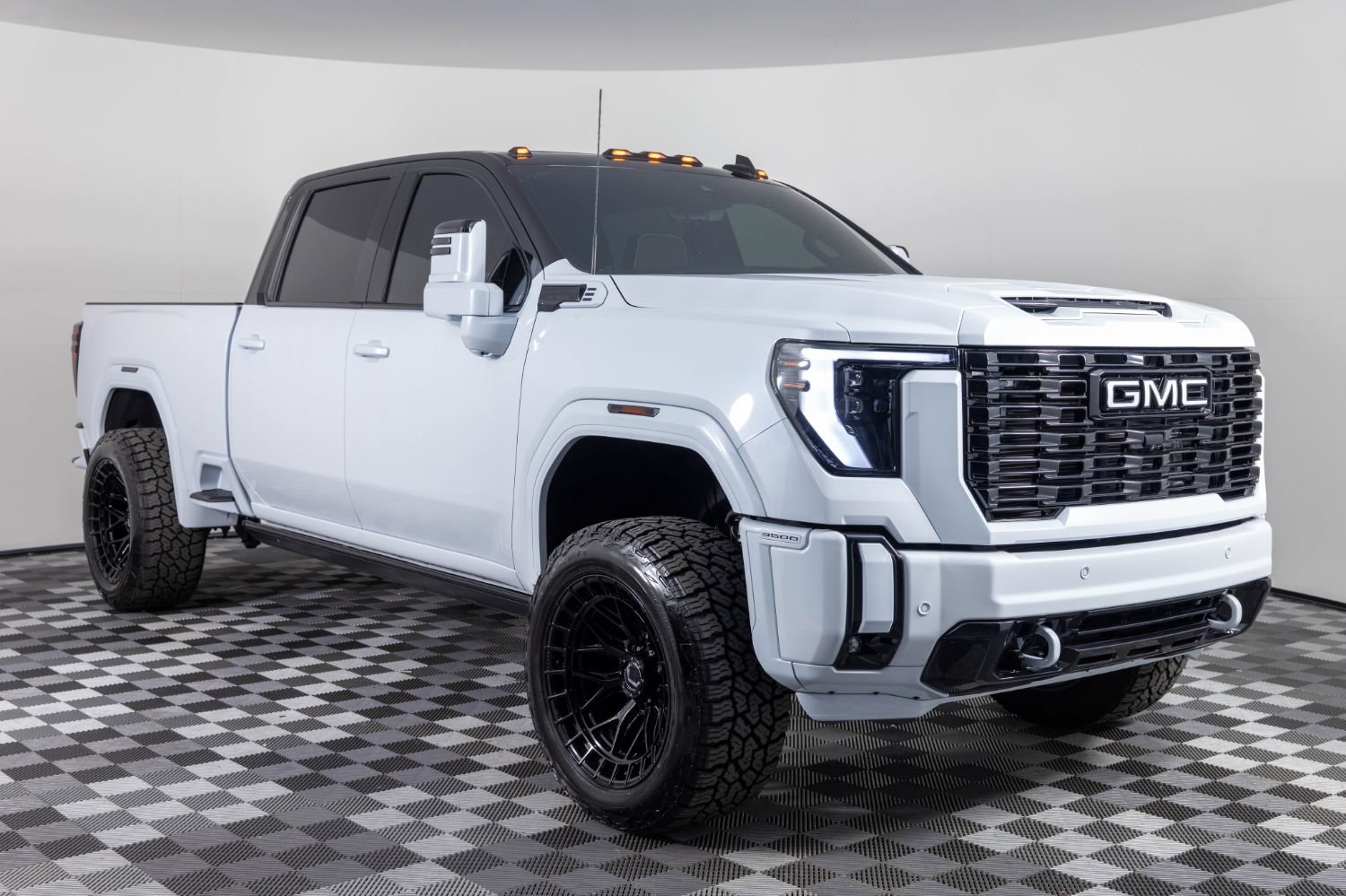Used 2026 GMC Sierra 3500 Denali Ultimate AWD/4WD image 10