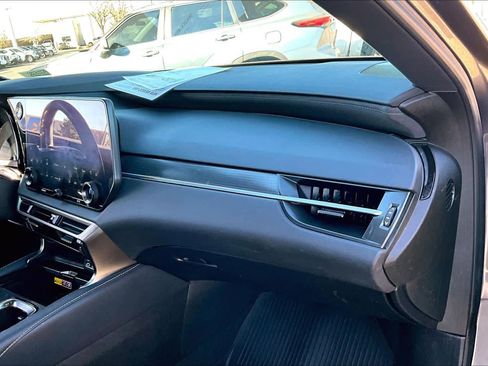 Used 2023 Lexus RX 350 F Sport image 15