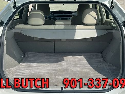 Used 2015 Toyota Prius Two FWD image 19