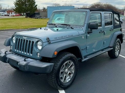 Used 2015 Jeep Wrangler Unlimited Rubicon w/ Connectivity Group image 17