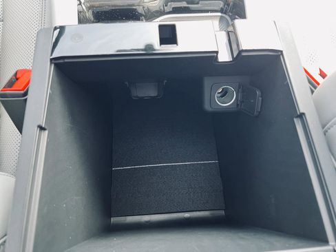 New 2026 Ford Explorer Platinum image 41