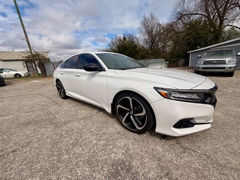 Used 2022 Honda Accord Sport image 1