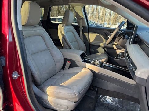 Used 2023 Lincoln Corsair AWD w/ Equipment Group 101A image 9