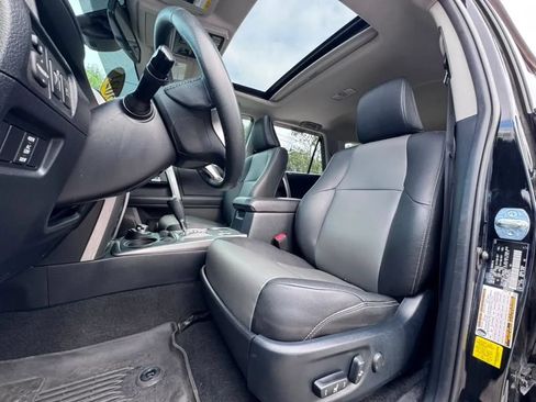 Used 2021 Toyota 4Runner SR5 Premium w/ Moonroof Package AWD/4WD image 12
