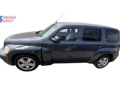 Used 2011 Chevrolet HHR LS FWD image 2