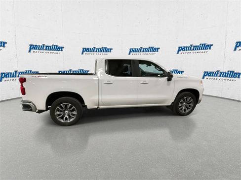 Used 2023 Chevrolet Silverado 1500 LT image 12