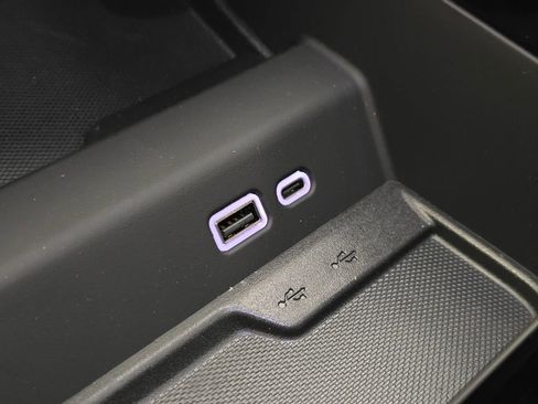 New 2025 Chevrolet Suburban Z71 w/ Z71 Off-Road Package image 27