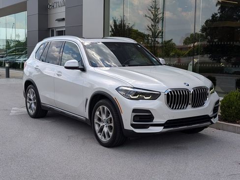 Used 2023 BMW X5 xDrive40i w/ Premium Package AWD/4WD image 9