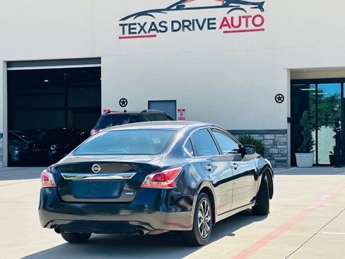 Used 2015 Nissan Altima 2.5 S FWD image 9