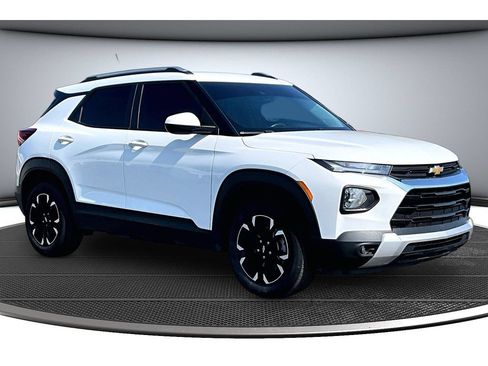 Used 2023 Chevrolet TrailBlazer LT w/ Convenience Package AWD/4WD image 13