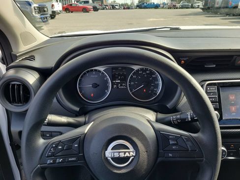 Used 2024 Nissan Kicks S FWD image 28