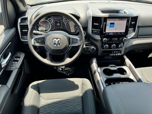 New 2026 RAM 1500 4x4 Crew Cab image 15