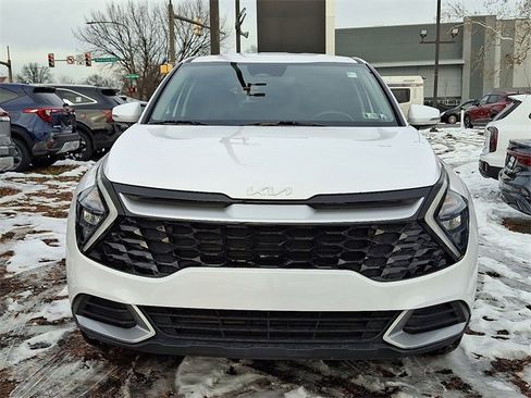 Certified 2023 Kia Sportage EX image 2