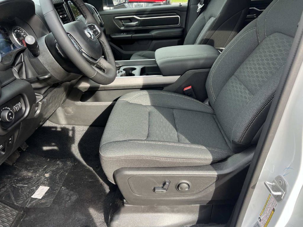 Used 2026 RAM 1500 Big Horn AWD/4WD image 17